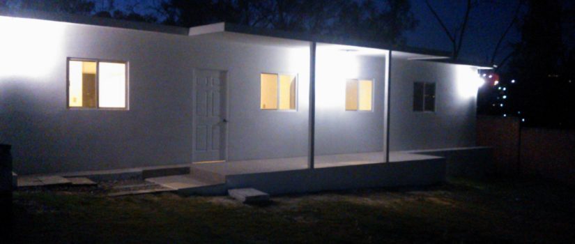 casa prefabricada de 120 mts 2 a una planta con porche de entrada